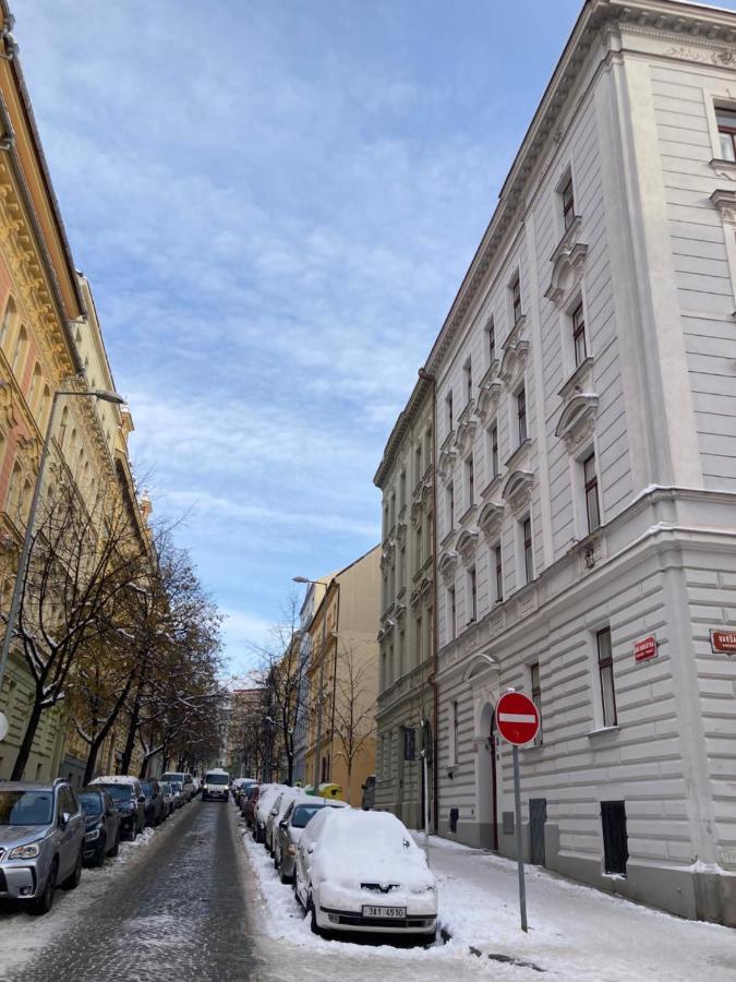Apartment Jana Masaryka Praga Zewnętrze zdjęcie